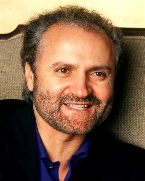 how tall was gianni versace.